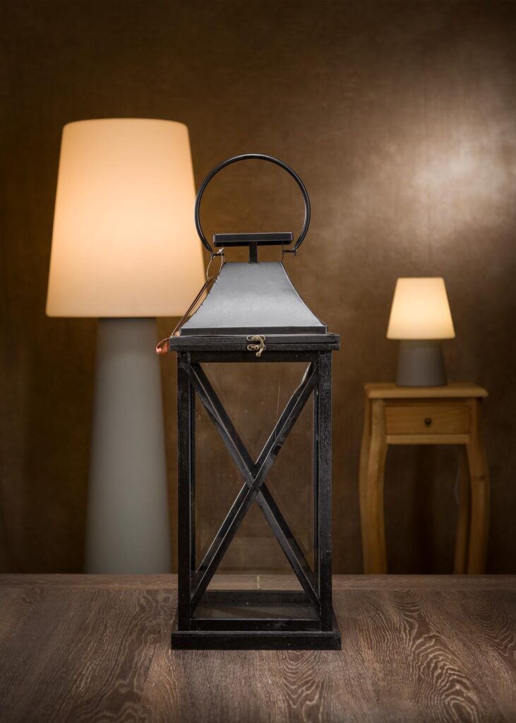 Lanterne arredo casa in legno lamiera vista frontale